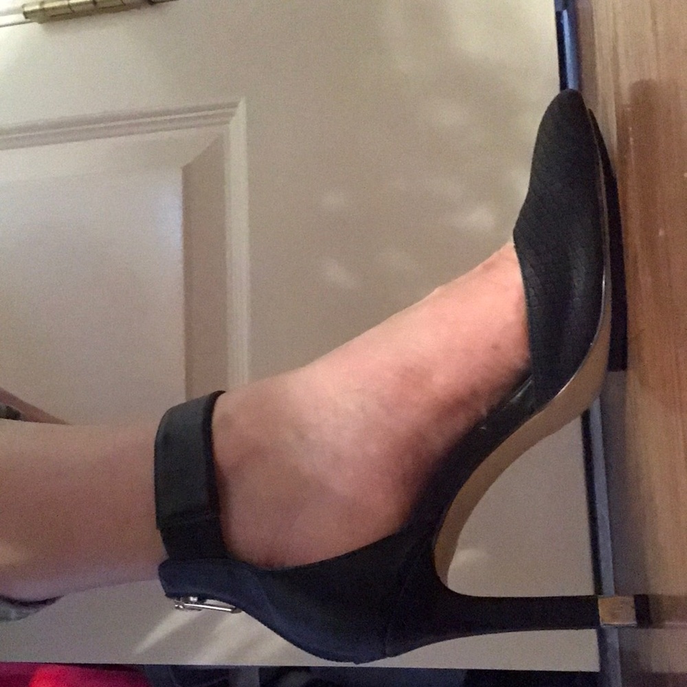 Calvin Klein Heels - Picture 3 of 4